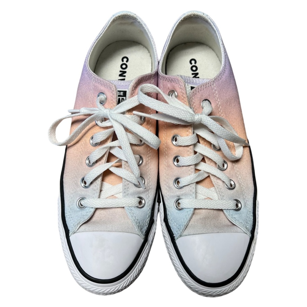 Converse, like new woman sized 8